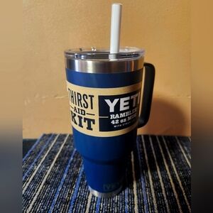 Yeti Rambler - NWT